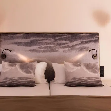 Monsieur & Hotel 4*