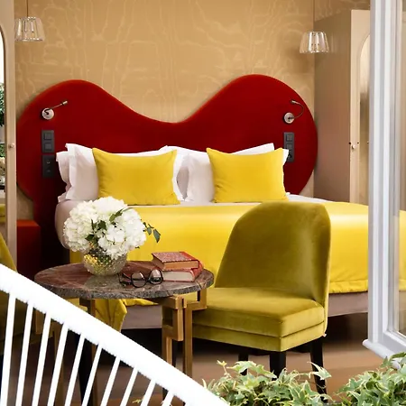 Hotel Monsieur & 4*