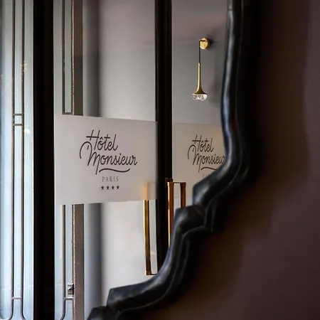 Monsieur & 4* Parigi